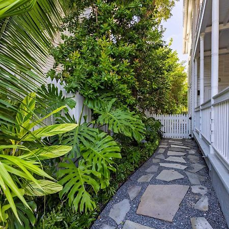Takeover At The Grand Maloney Key West Exterior photo